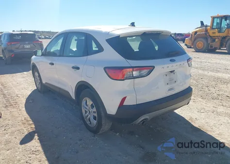 2022 Ford Escape S from USA, damaged, VIN 1FMCU0F67NUB48901